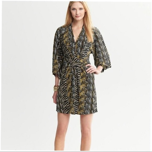 BUNDLE SALE 💵4 FOR $20! Issa London Zebra Kimono Dress - Picture 1 of 6